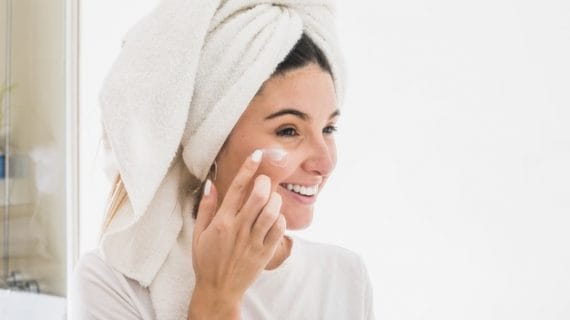 Krim Pemutih Wajah yang Aman di Apotik Jasa Maklon Krim Pemutih Wajah yang Aman di Apotik Jasa Maklon