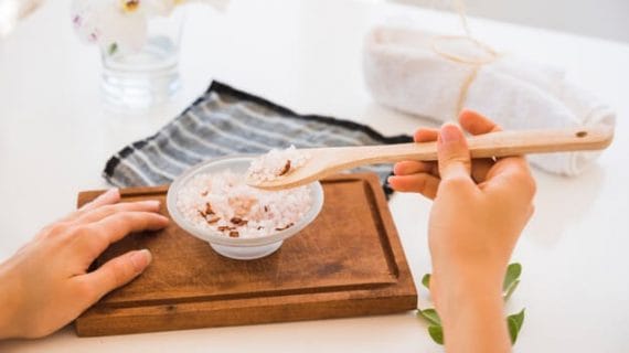 Body Scrub atau Lulur Untuk Perawatan Kulit Badan