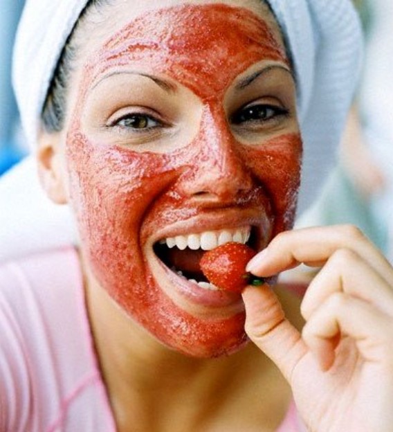Cara Membuat Masker Strawberry untuk Memutihkan Wajah